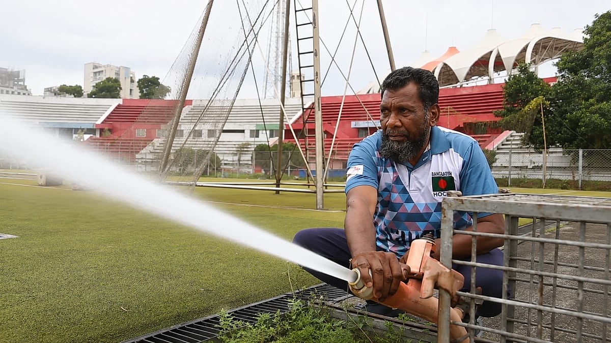 হকির সঙ্গে ৫১ বছর, বদলেছে অনেক কিছুই—শুধু বদলাননি বাবুল মিয়া