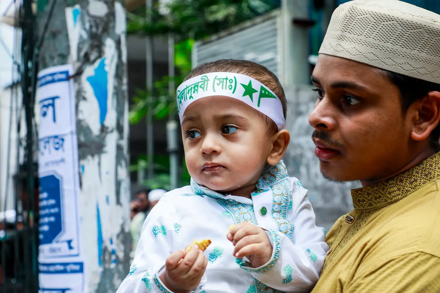 জশনে জুলুসে মানুষের ঢল
