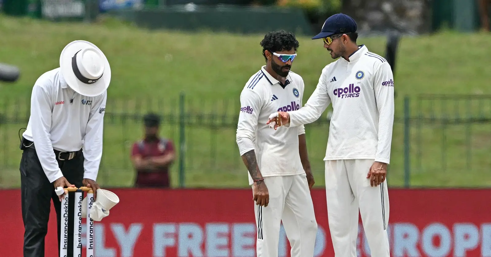 জাদেজার ‘নো বল’ বদভ্যাসের চিকিৎসায় টেস্টে ফ্রি হিট চালুর পরামর্শ